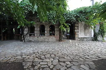 Hotel Koyevi 3*